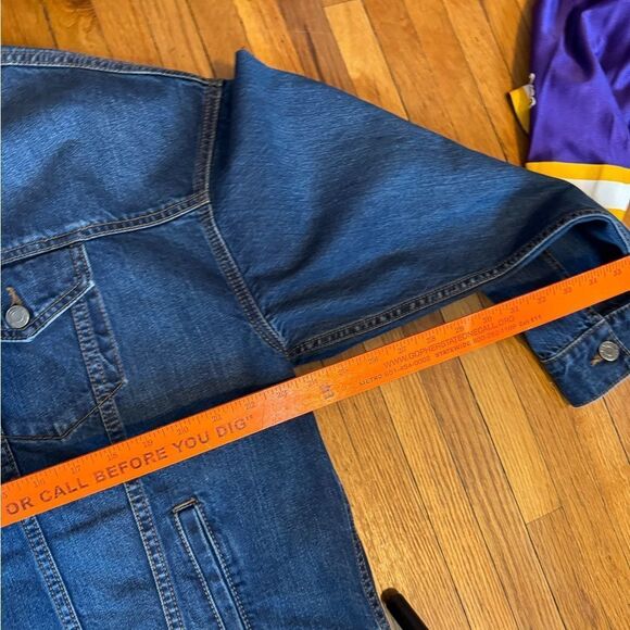 Banana Republic Denim Jacket - Picture 4 of 5